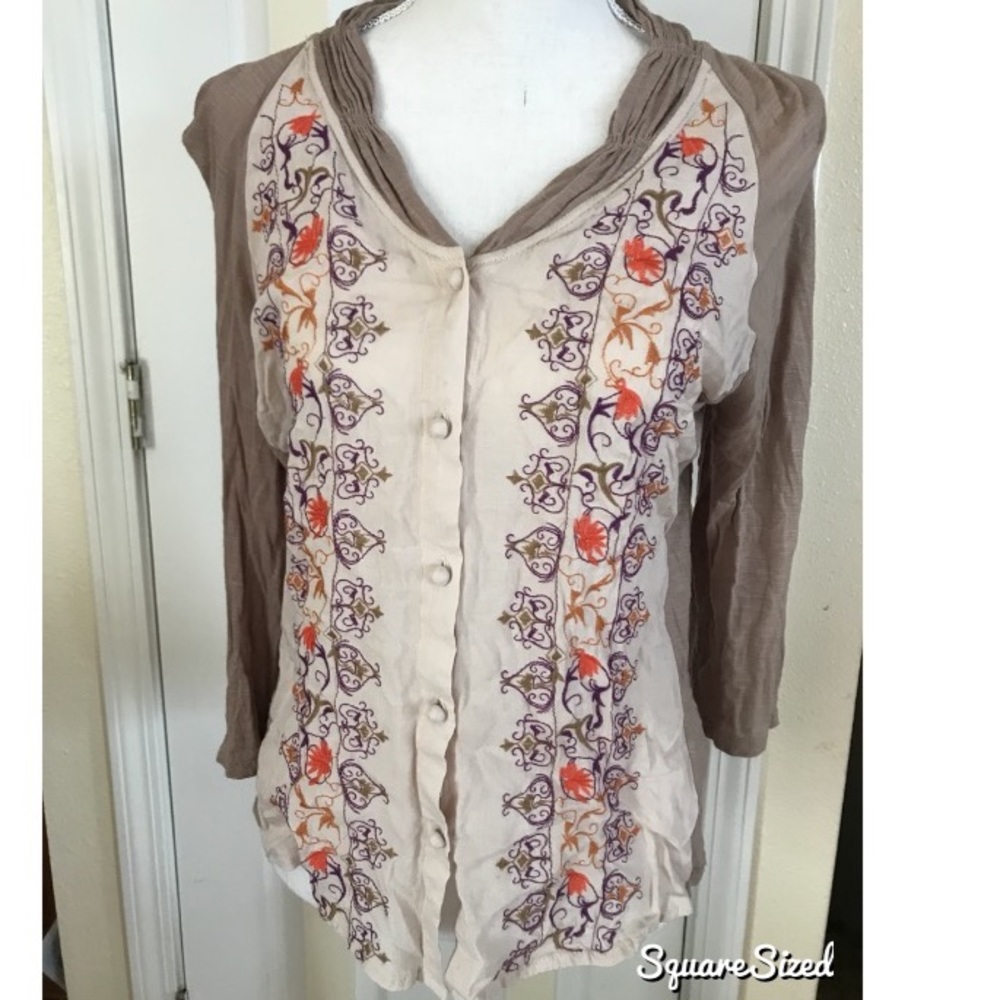 Anthropolgie 🌻 boho button down
